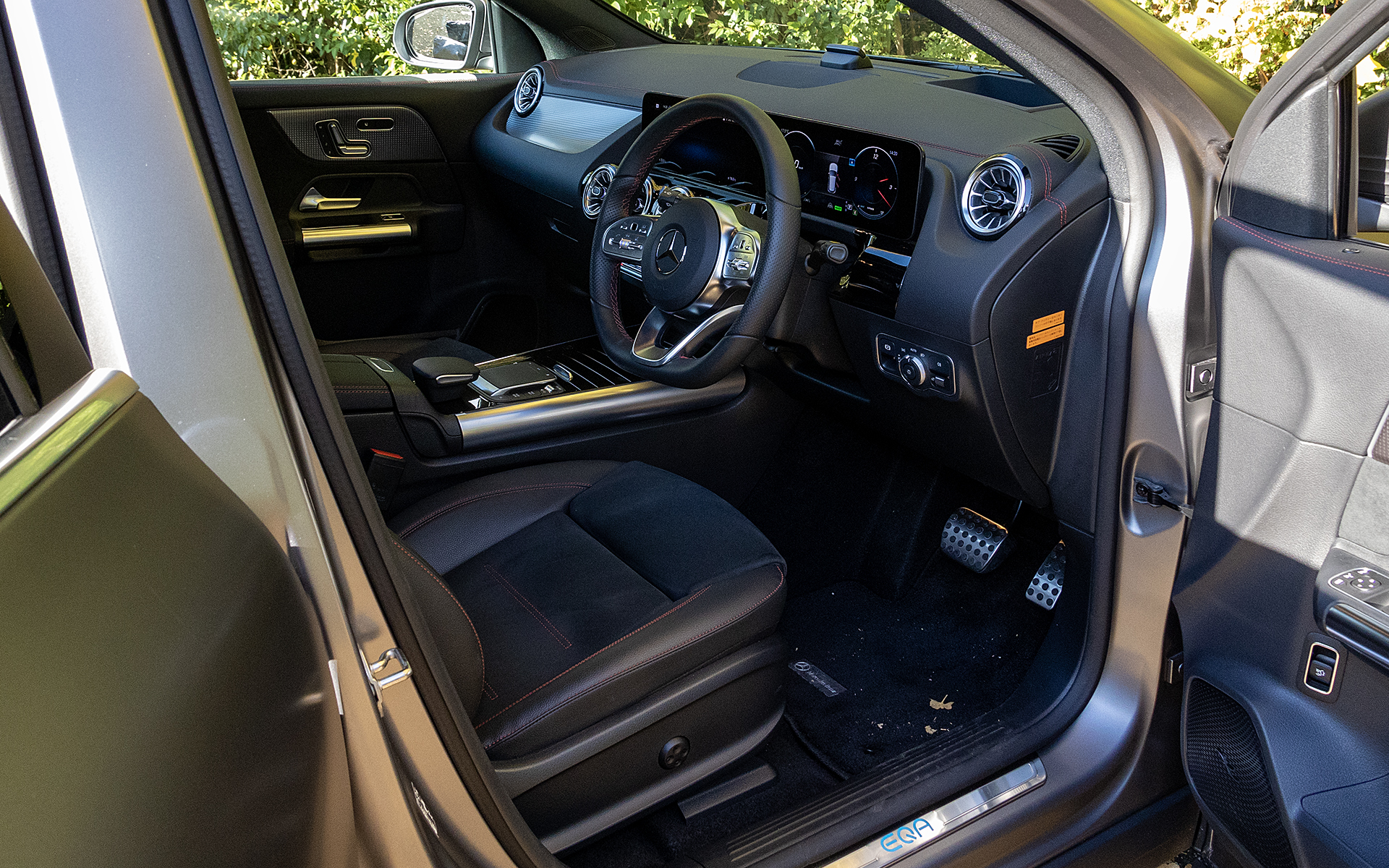 インパネまわりもEQシリーズならではもの