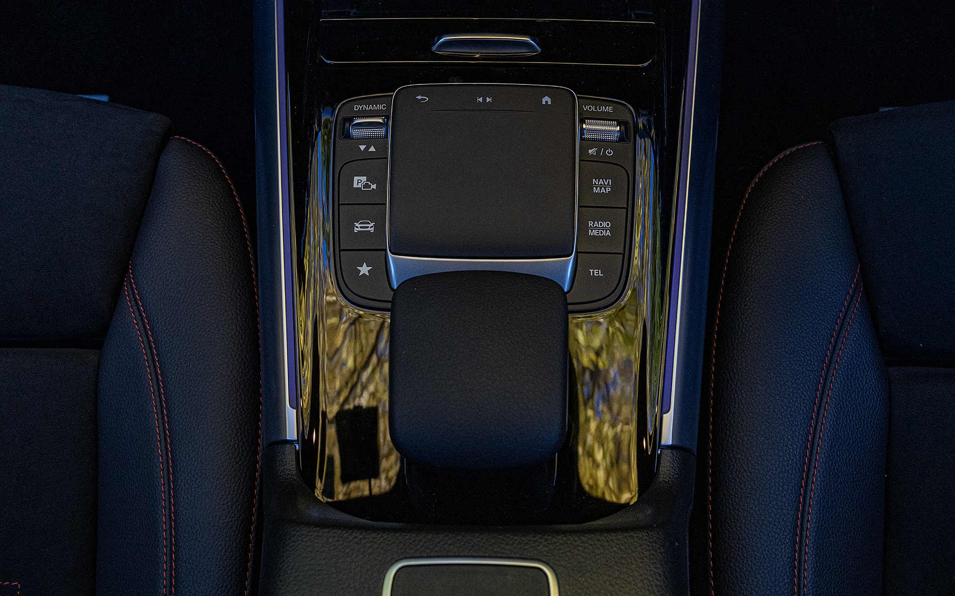 センターコンソールのスイッチ類