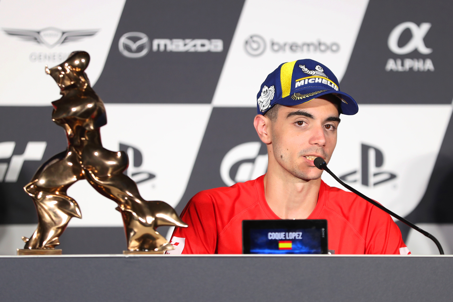 2022シースンの年間のチャンピオンとなったコケ・ロペス選手