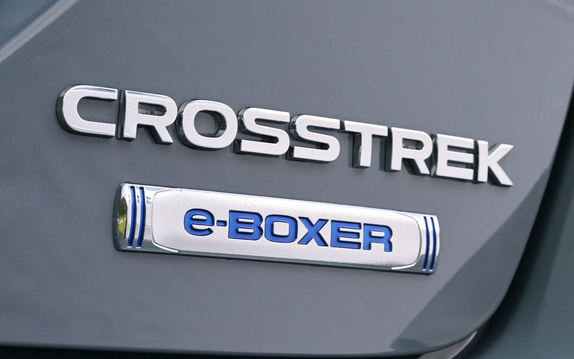 車名エンブレム