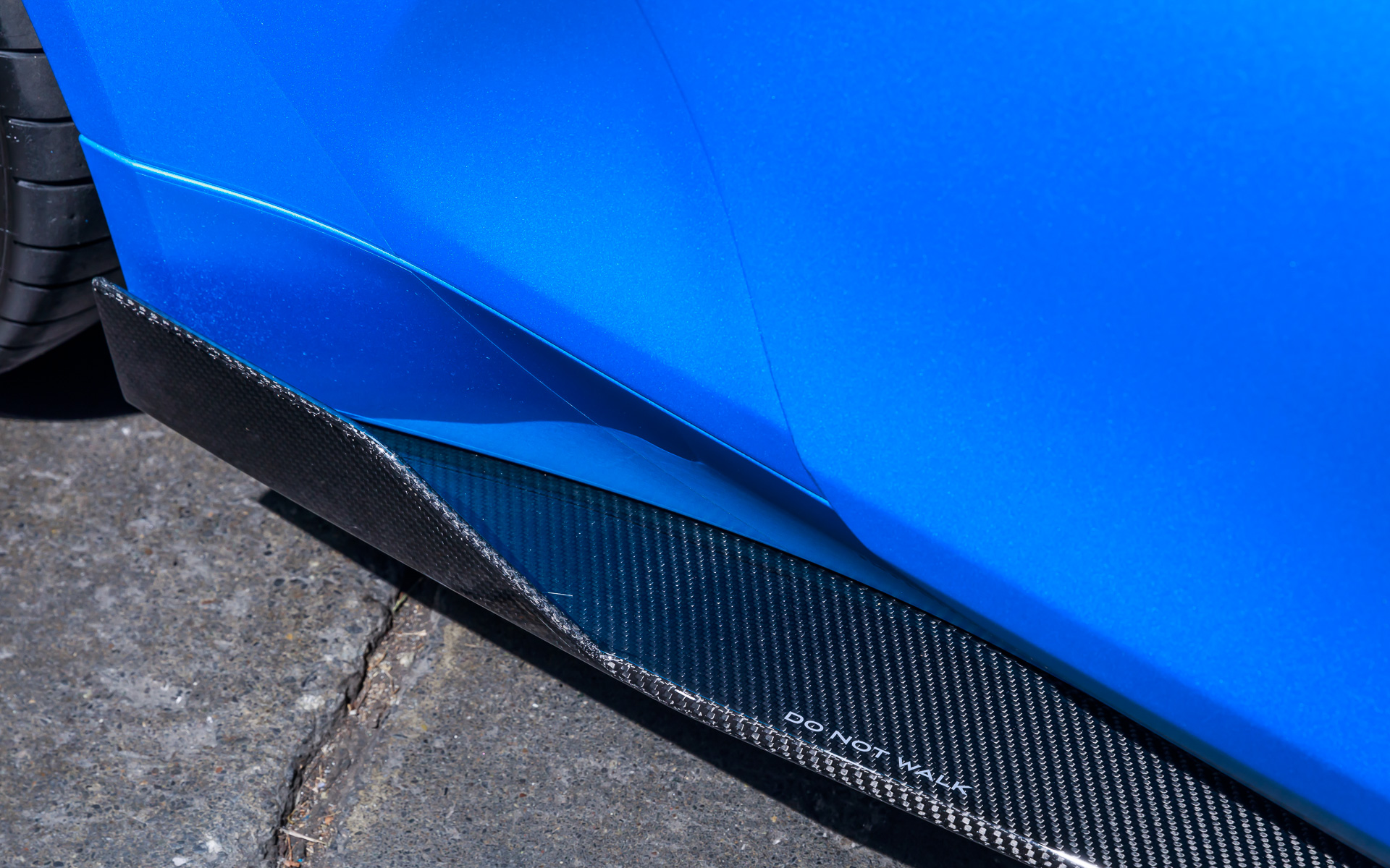 カーボン製サイドステップ