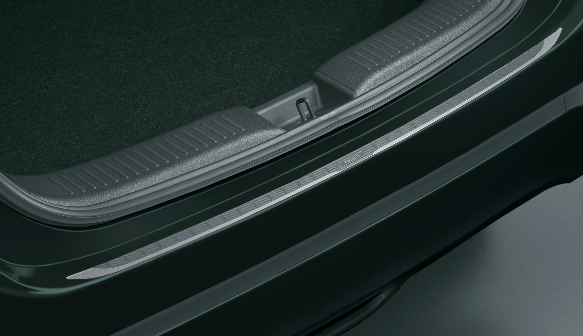 リアバンパープロテクターの価格は7700円