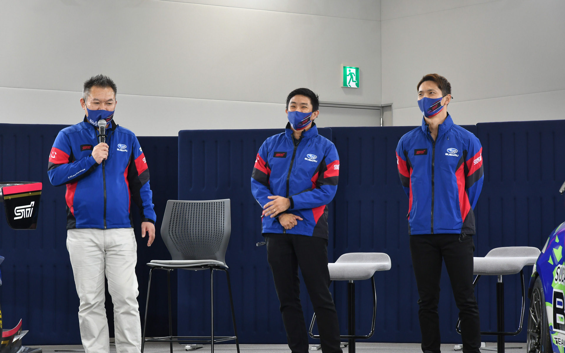 STI 小澤正弘総監督（左）、井口卓人選手（中）、山内英輝選手（右）でトークショー