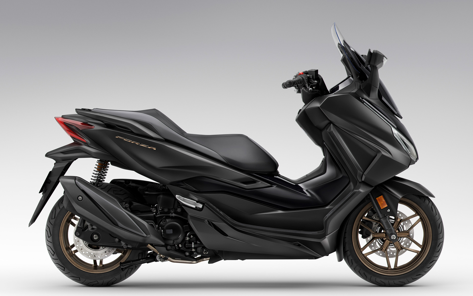 マットガンパウダーブラックメタリック