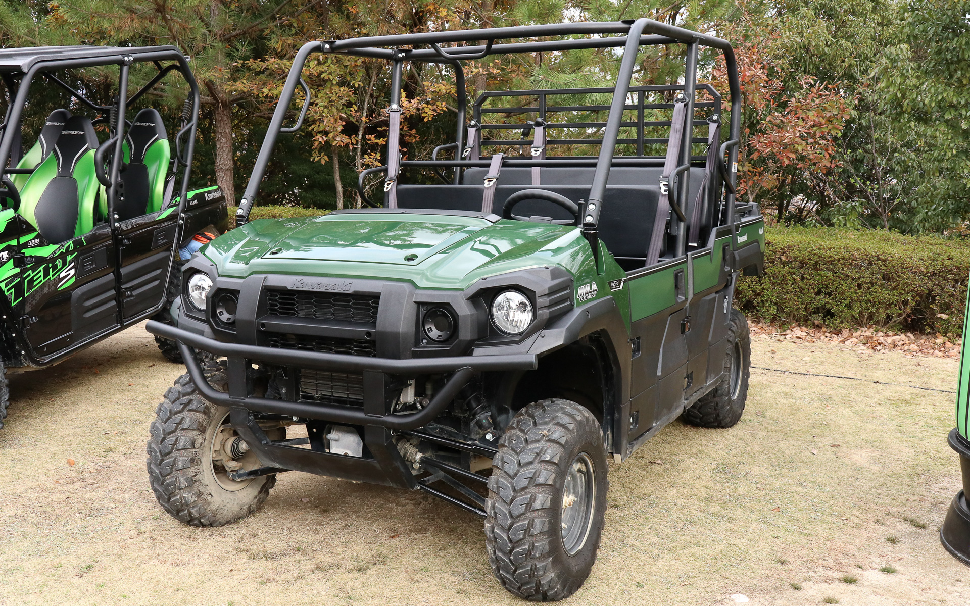 MULEシリーズ6人乗りの「MULE PRO-FXT EPS」