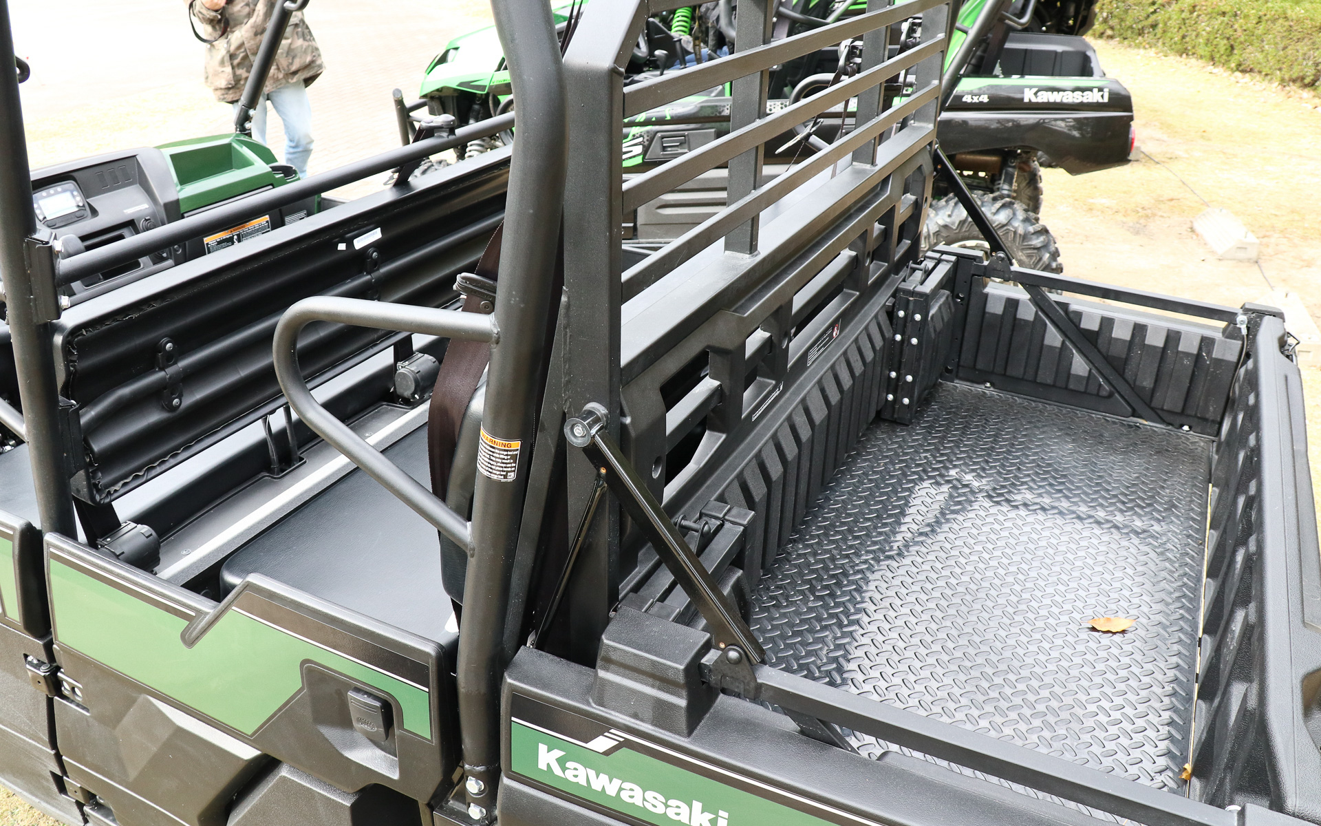 リアシート利用中の荷台