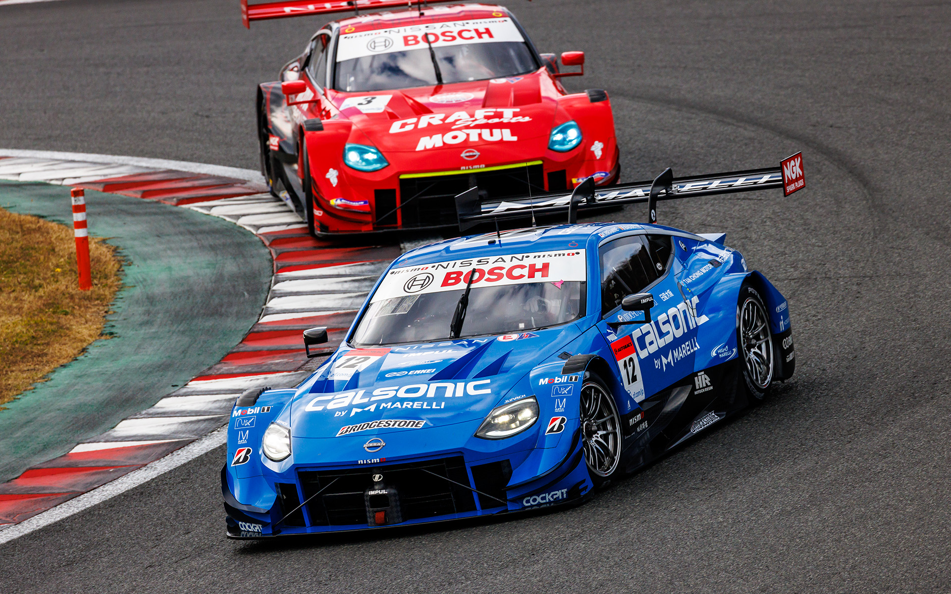 CALSONIC IMPUL Zが引き離す展開