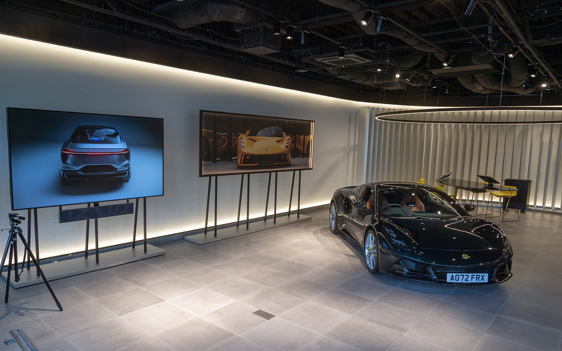 LOTUS東京 原宿ショールーム内の様子