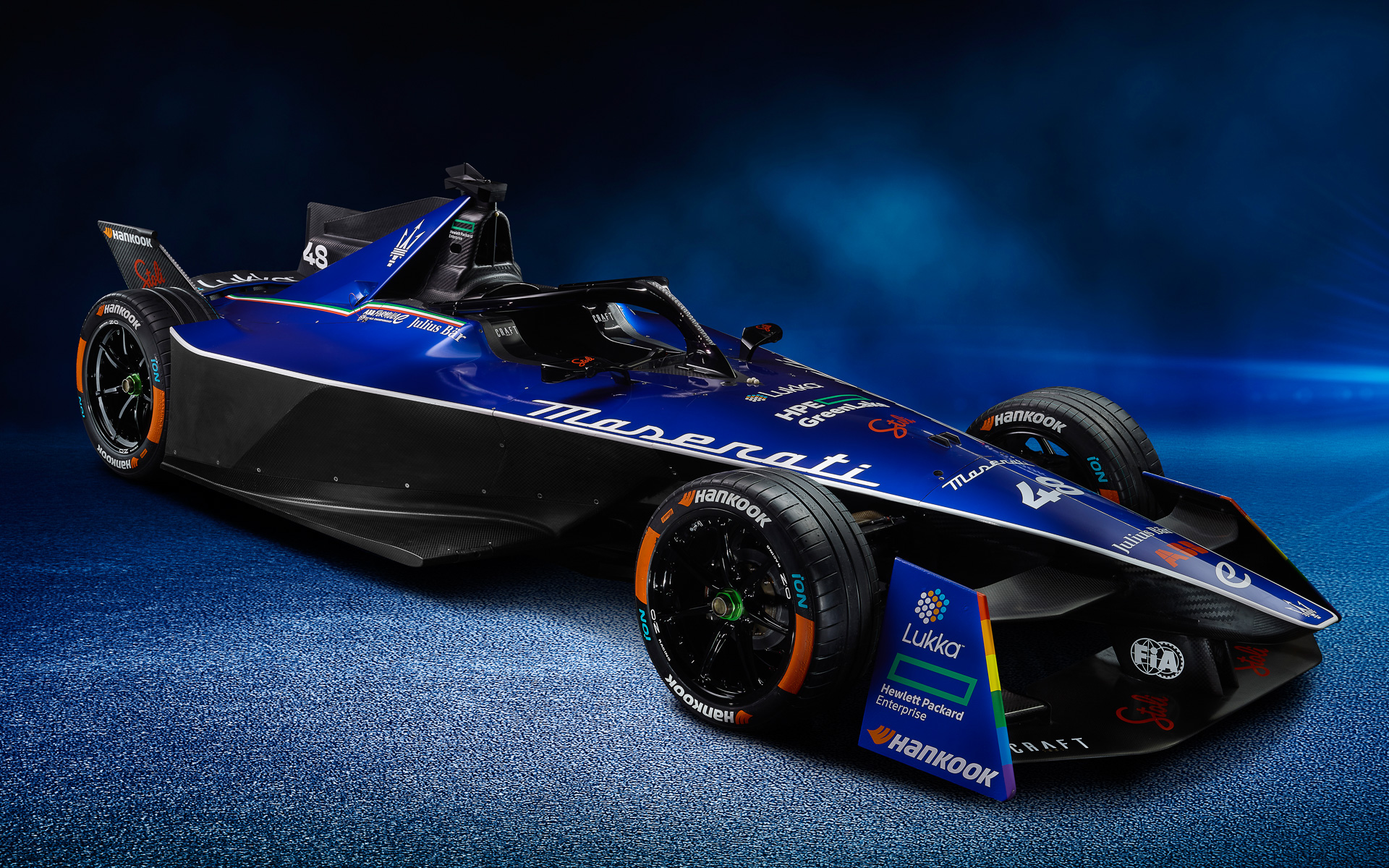 マセラティがフォーミュラE用新型マシン「ティーポフォルゴーレGen3」のカラーリングを公開した