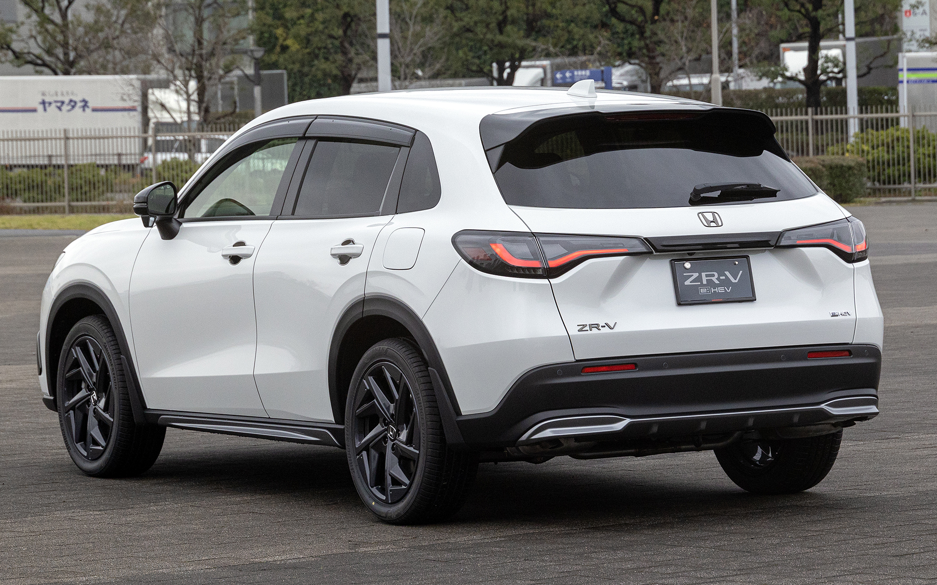 ホンダZR-V e:HEV、純正アクセサリー装着車