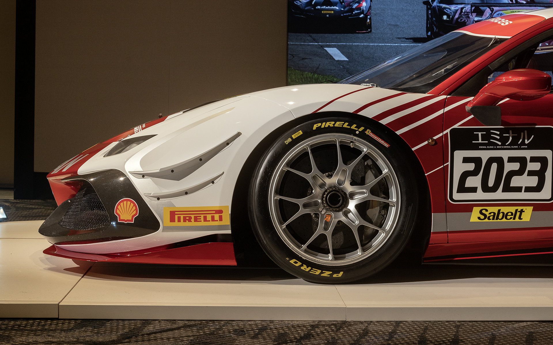 フロントホイール＆タイヤ