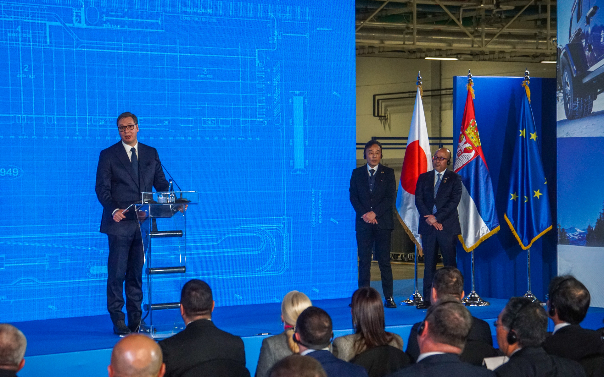 セルビア共和国のアレクサンダル・ヴチッチ大統領からは、新工場からより多くの成果が出されることへの期待感が語られた。駐セルビア特命全権大使の勝亦孝彦氏からは、日本とセルビアの友好関係140周年であることに触れ、故安倍晋三首相の遺産となる現在の両国の協力関係について、これからも継続して協力していく考えが示された