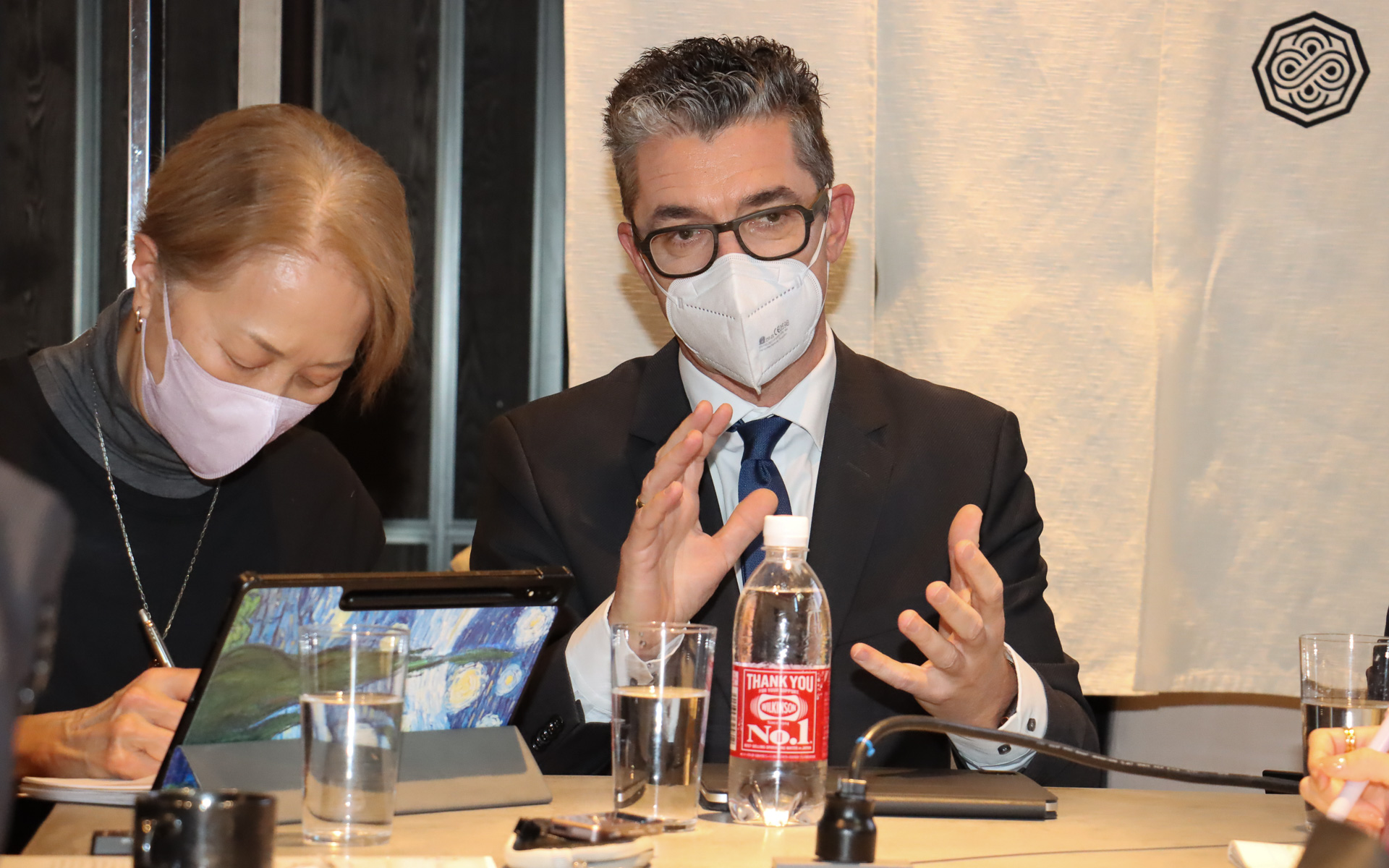 独メルセデスAMG プロダクトマーケティング統括＆トップエンドビークル営業部・責任者 ミヒャエル・クネラー氏（中央）