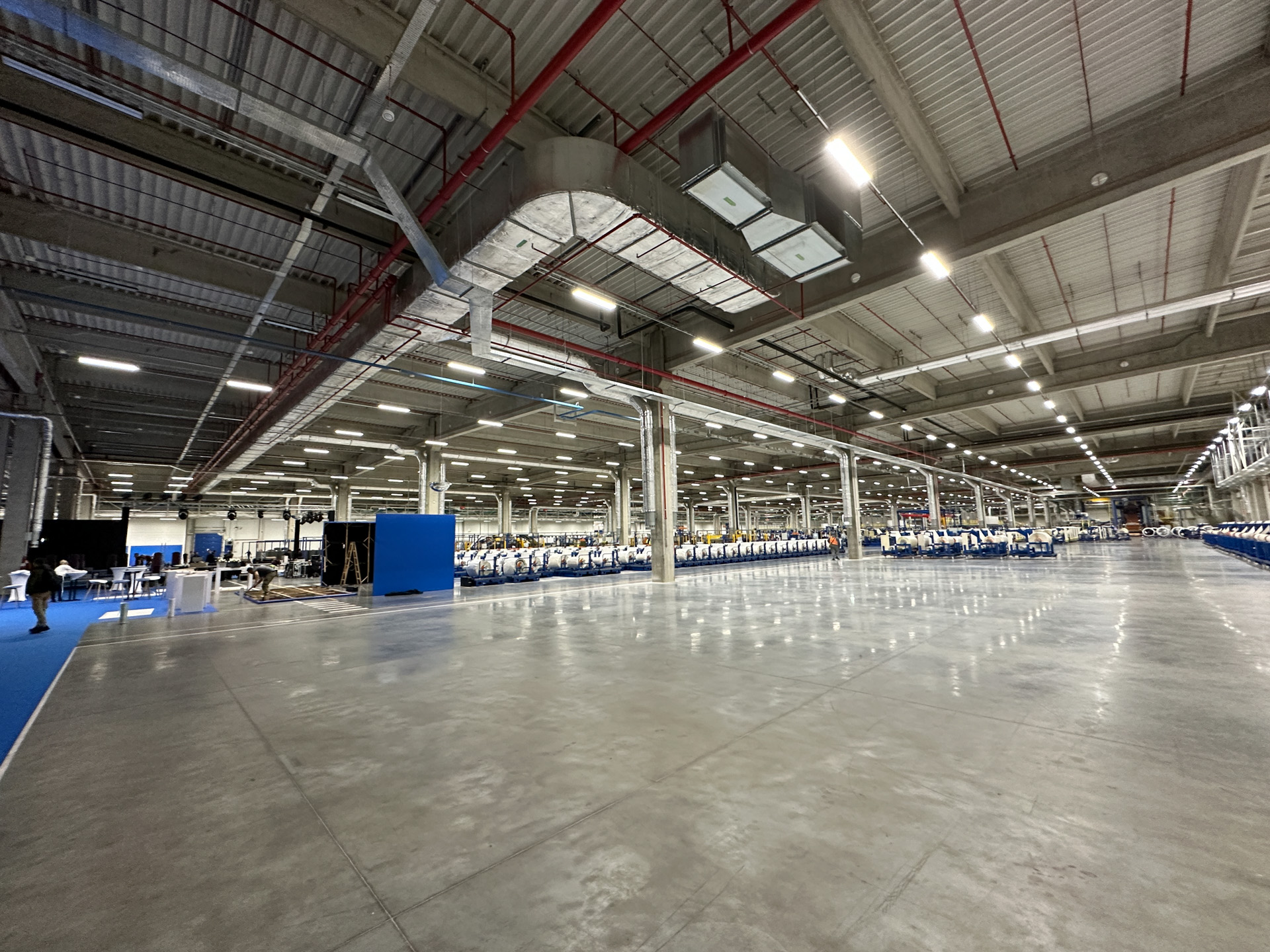 セルビア新工場の材料保管スペース