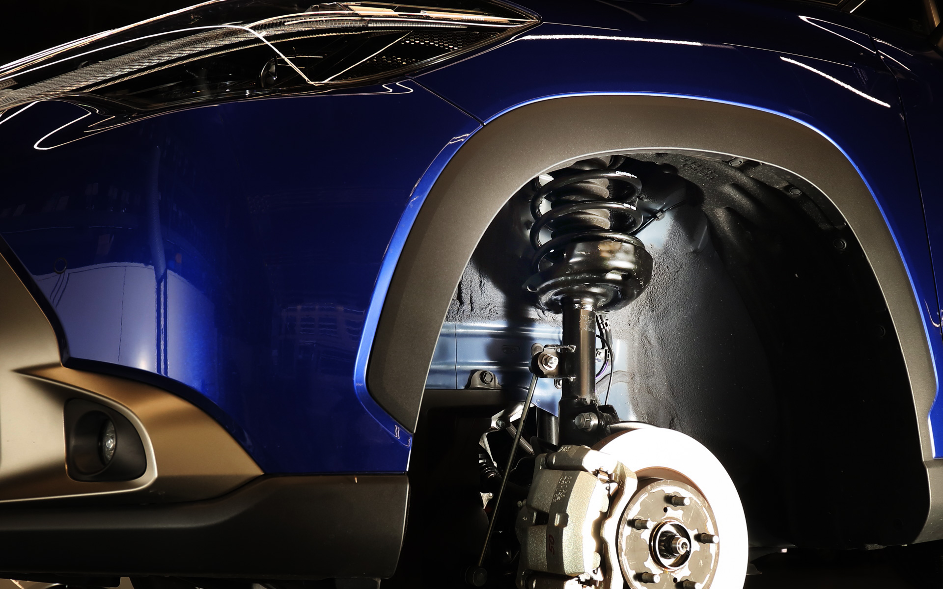 カローラ クロスのフロントスプリング装着状態