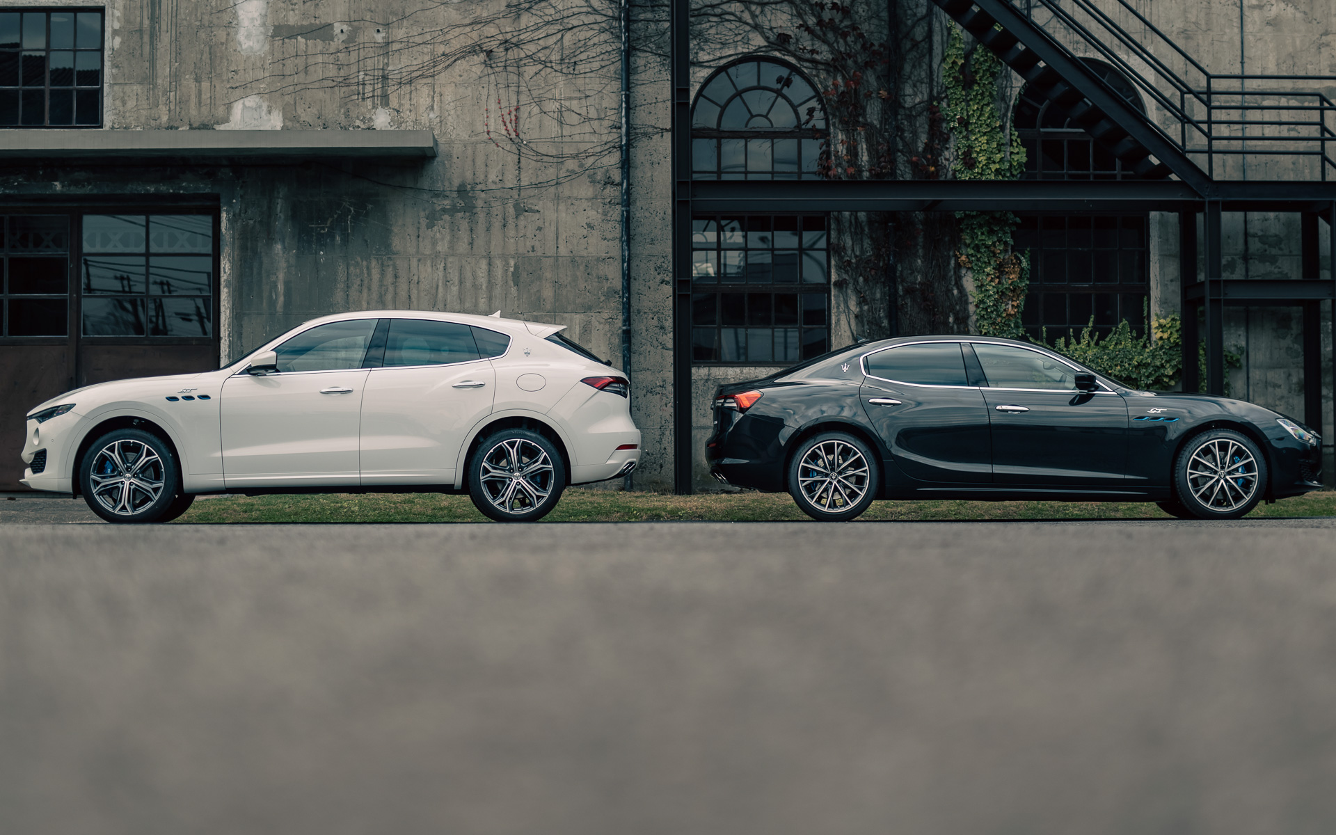 レヴァンテGT（左）、ギブリGT（右）