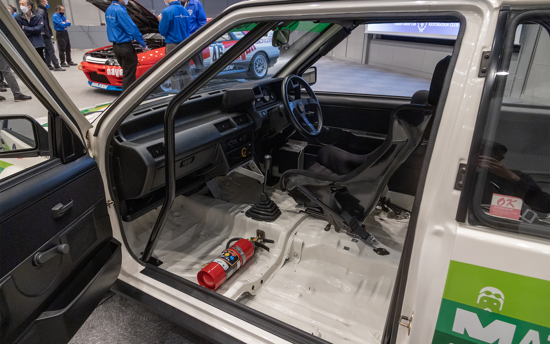 助手席側。ダッシュまわりはシンプル