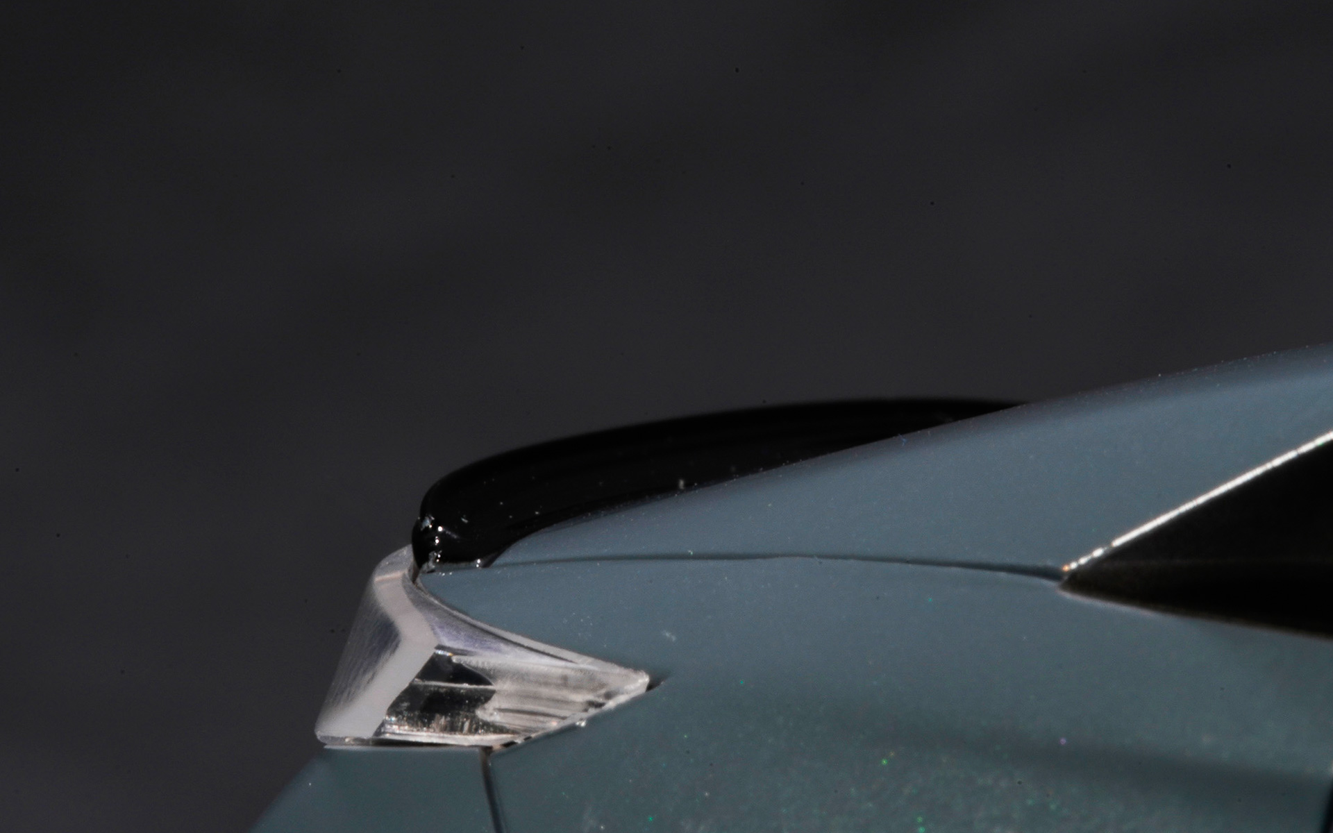 ミニッツは細部のディテールにまでこだわった高い再現性が特徴