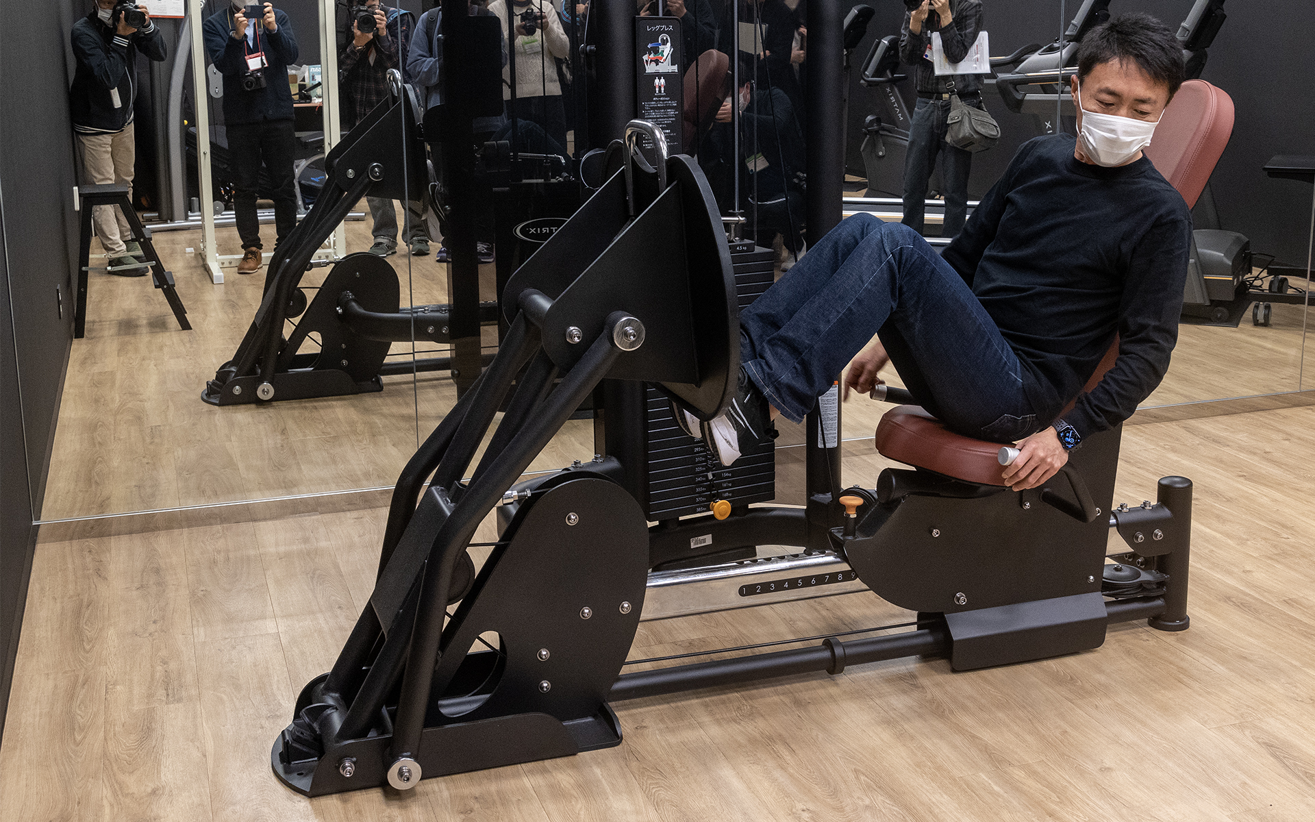 山内氏がニュルブルクリンクのレースに参戦した際に導入した脚力を鍛える機器。マスターバックのないGT3マシンのブレーキを踏むためにトレーニングしたということだ