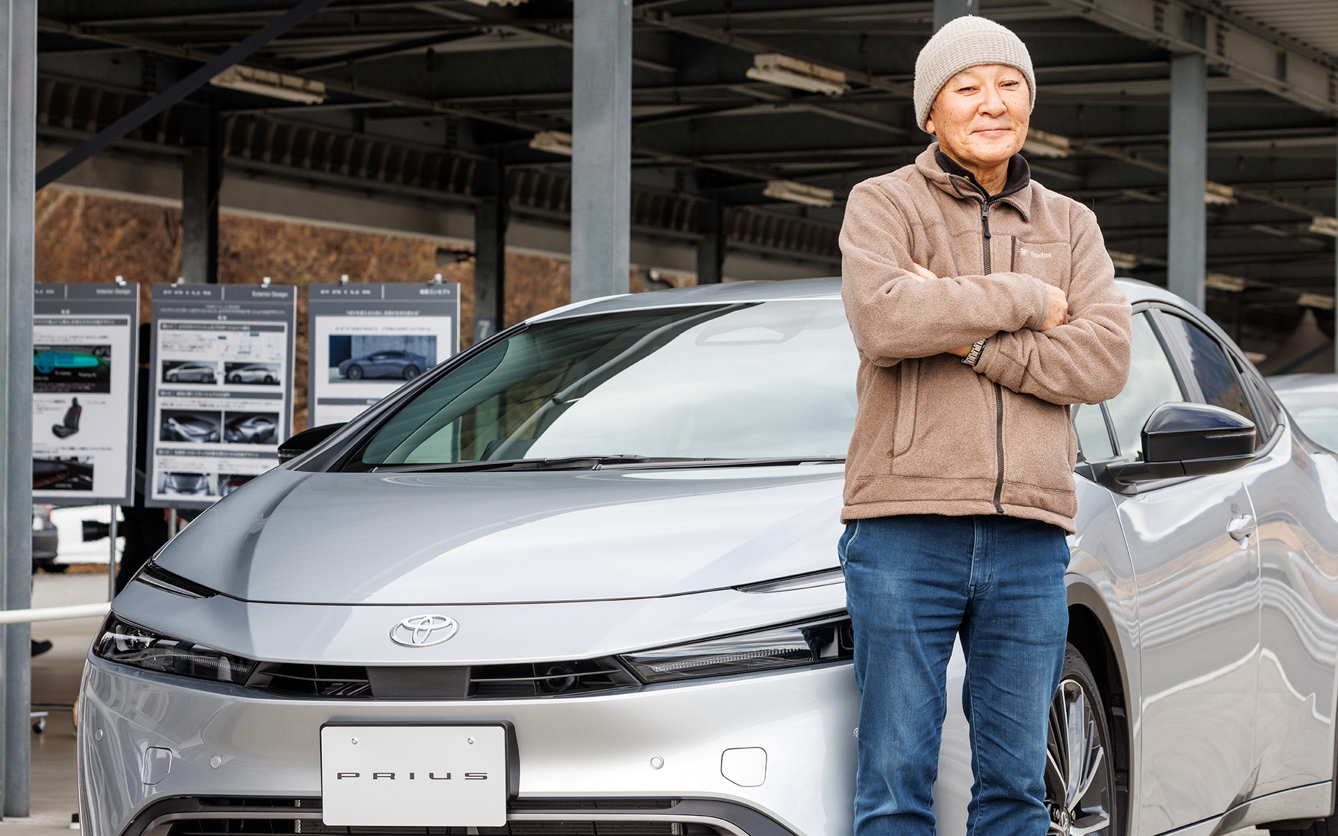 富士スピードウェイのショートコースで新型プリウス プロトタイプを試乗