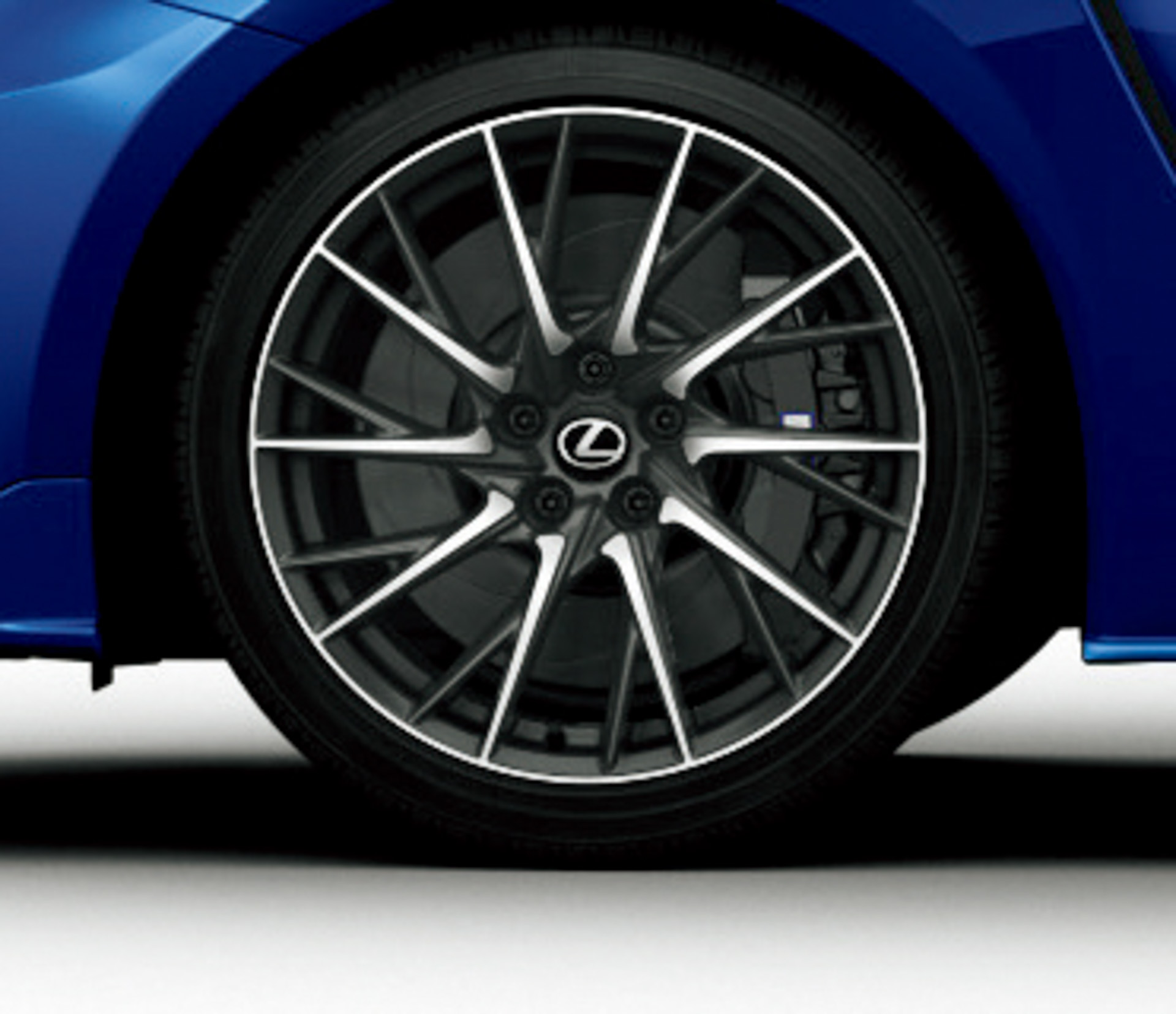 鍛造アルミホイール（BBS製・切削光輝＋マットブラック塗装・スパイラル10本スポーク）