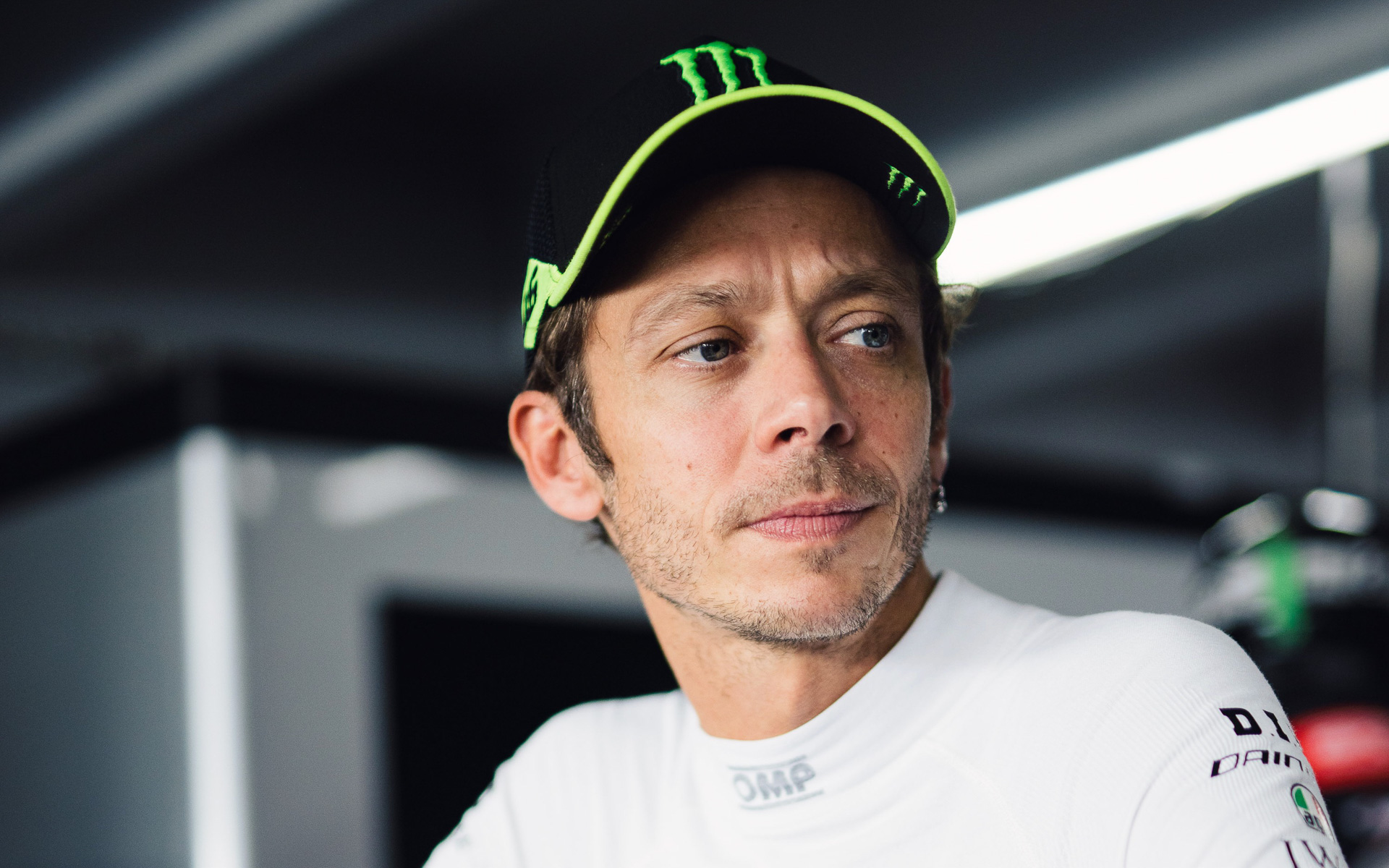 ロッシ選手は「ザ・ドクター」の愛称を持ち、若手の育成にも力を注いでおり「VR46 Rider Academy」という、イタリアの若手ライダーをMotoGPに送り出すことを目的とした学校を運営している