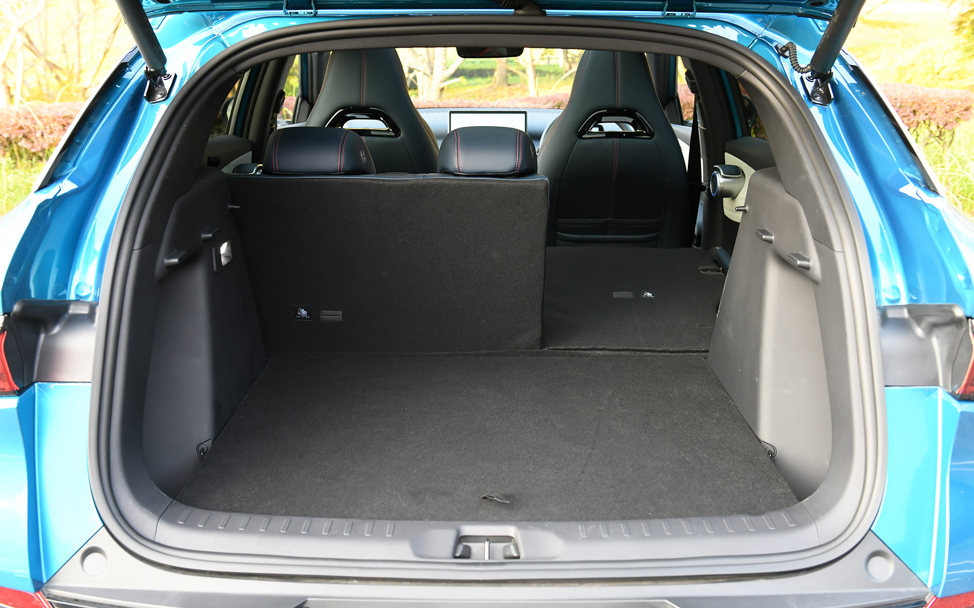 ラゲッジスペースのレイアウト例