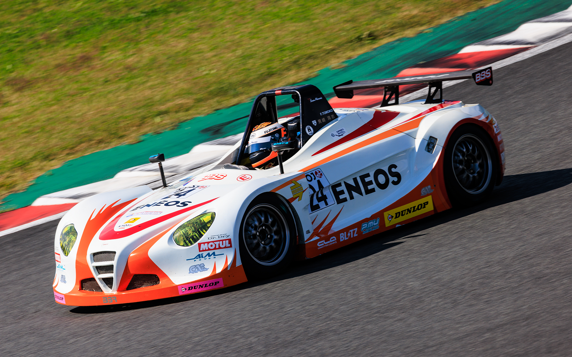 シリーズランキング12位 24号 ENEOS BBS VITA-01 藤島知子