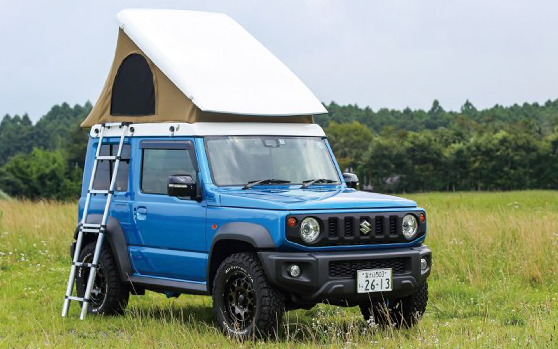 スズキ「ジムニー」「ジムニーシエラ」（JB64W/JB74W）専用の車検対応オリジナルルーフテント「キャノティエJ3」装着例