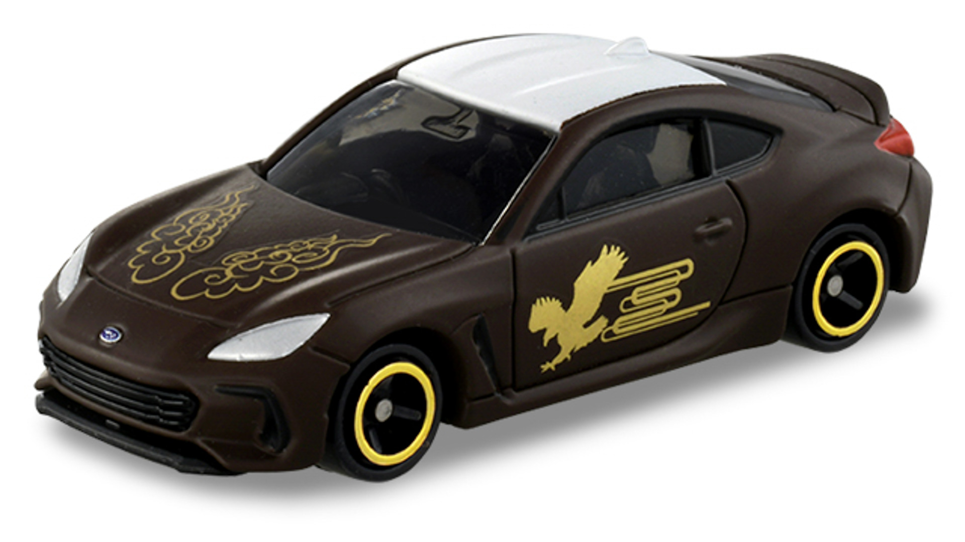 「幸福」と「運気上昇」の縁起物である鷲が「運気」を上げて⼤空を駆け巡るイメージをボディデザインに施した。⽩⾊のルーフは鷲の頭をイメージ