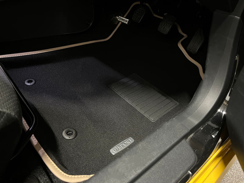 D-SPORT、コペン専用「20周年記念 立体スポーツマット」 縁取りにタン