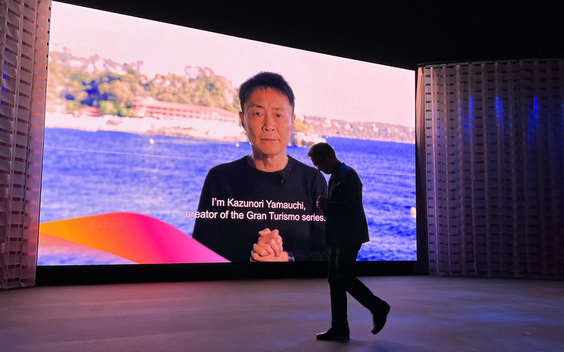 「グランツーリスモ」シリーズ・プロデューサーの山内一典氏はビデオコメントで登場した