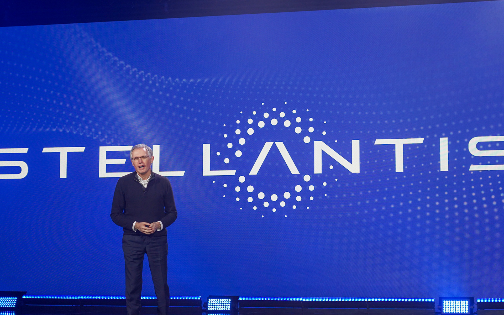 ステランティス CEO カルロス・タヴァレス氏