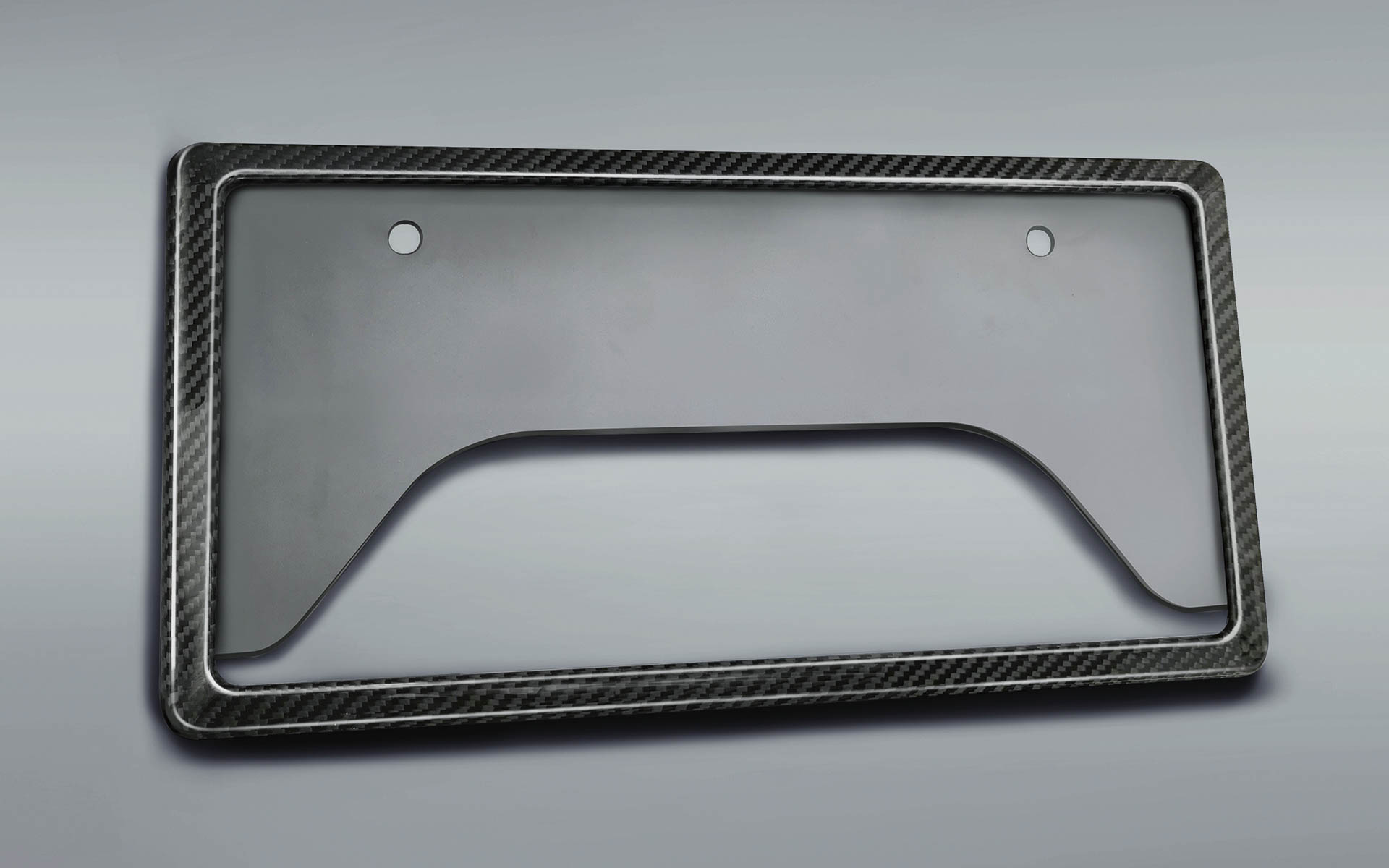 GRカーボンナンバーフレーム（フロント用/リア用ともに1万9800円）。ドライカーボンを採用した存在感のあるナンバーフレームがアクセントとなり、車両をスポーティに演出する