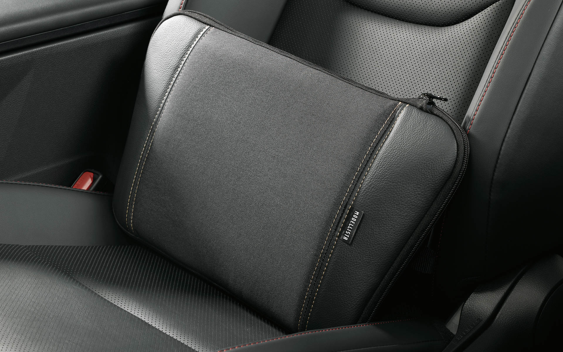 スマートクッショントート。9900円