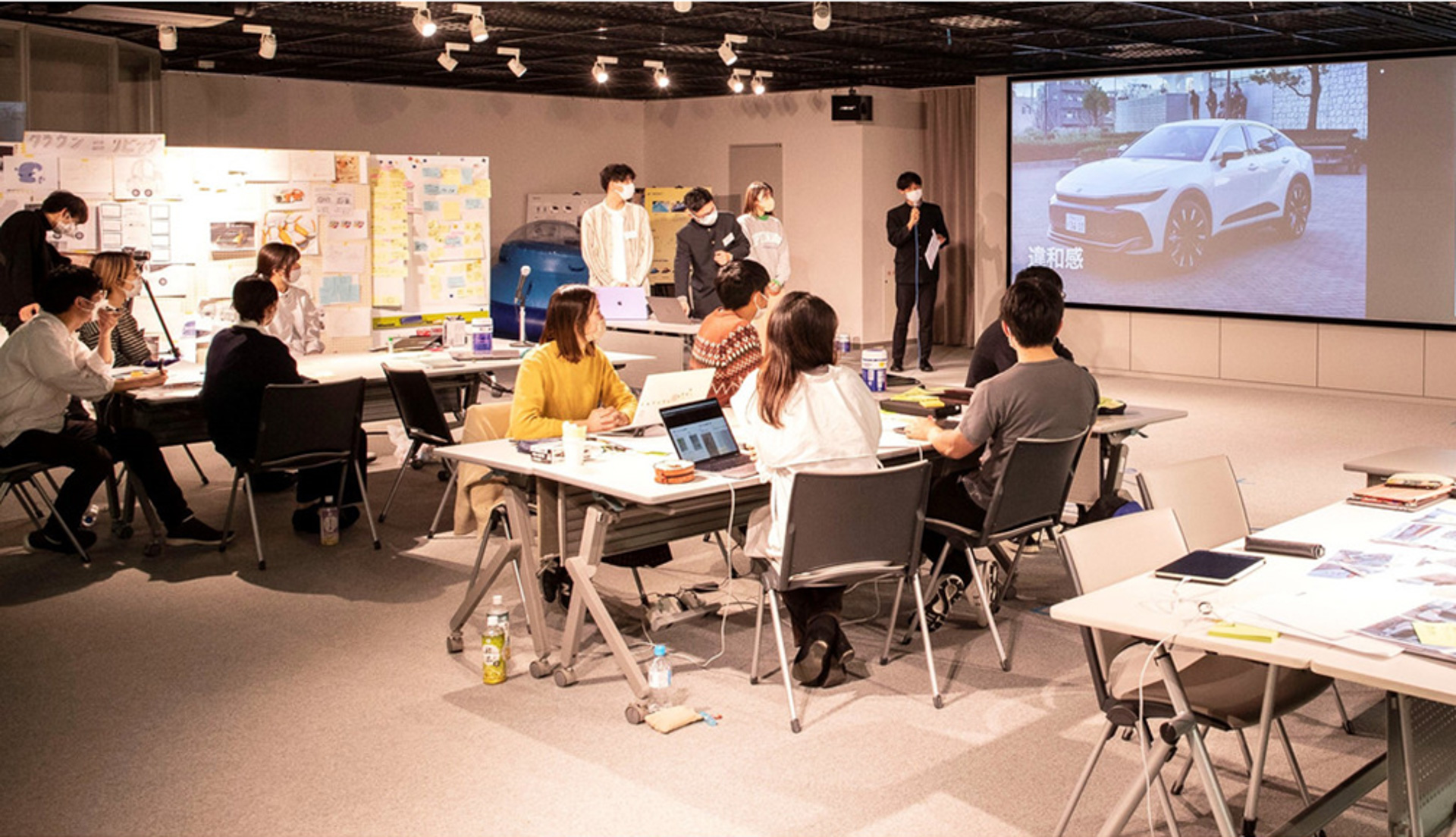 産学連携プロジェクトのワークショップの様子