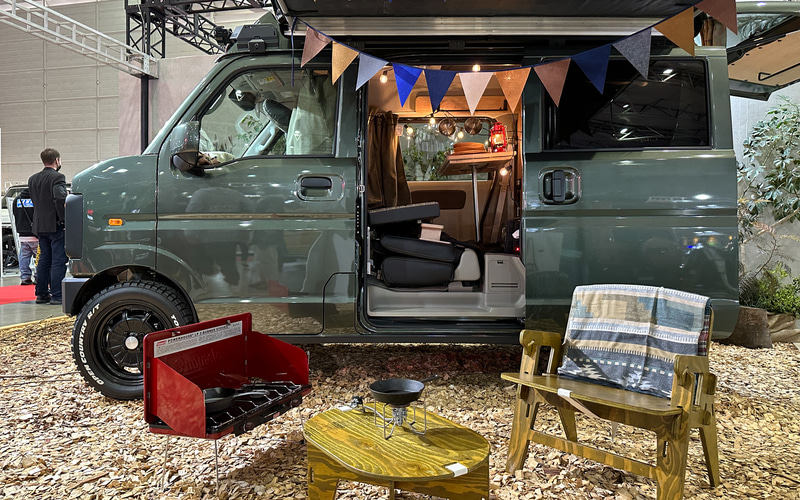 ダムド、スズキ「エブリイ」のキャンピングカー仕様「エブリイ little