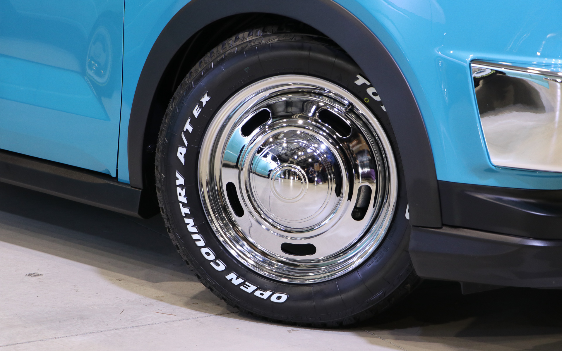 ホイールはムーンクロームをチョイス