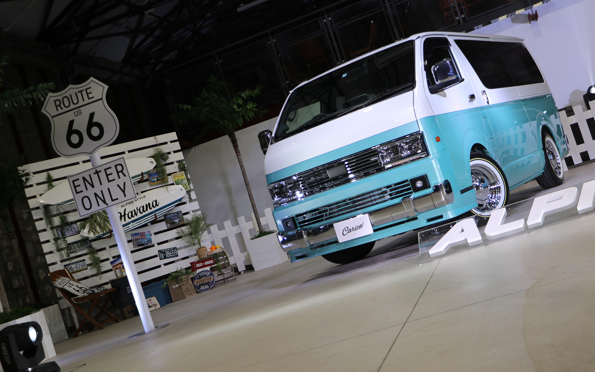 「ハイエース」ベースの新型カスタマイズカー「カリカ（Carica）」