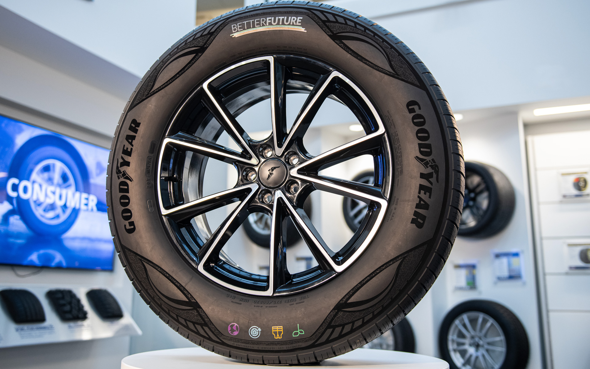 グッドイヤーが公道走行可能なサスティナブル素材90％のタイヤを発表した