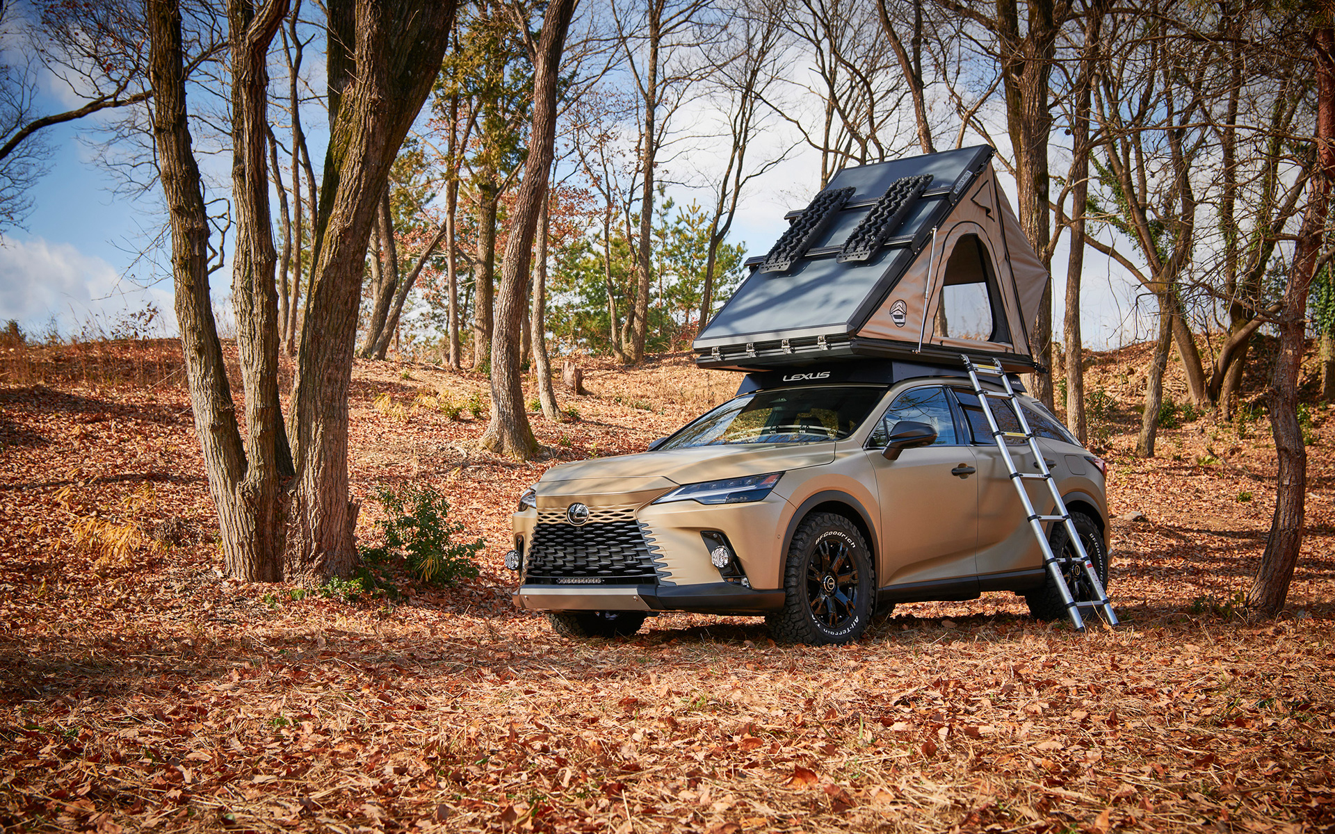 「TOKYO OUTDOOR SHOW 2023」の会場に展示されるRX OUTDOOR CONCEPT