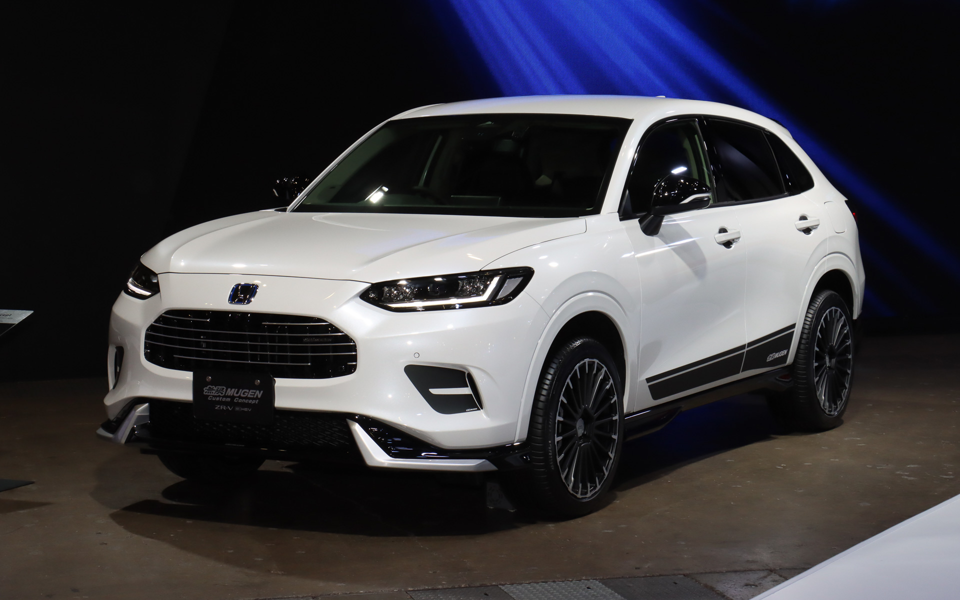 「ZR-V e：HEV 無限 カスタム コンセプト」