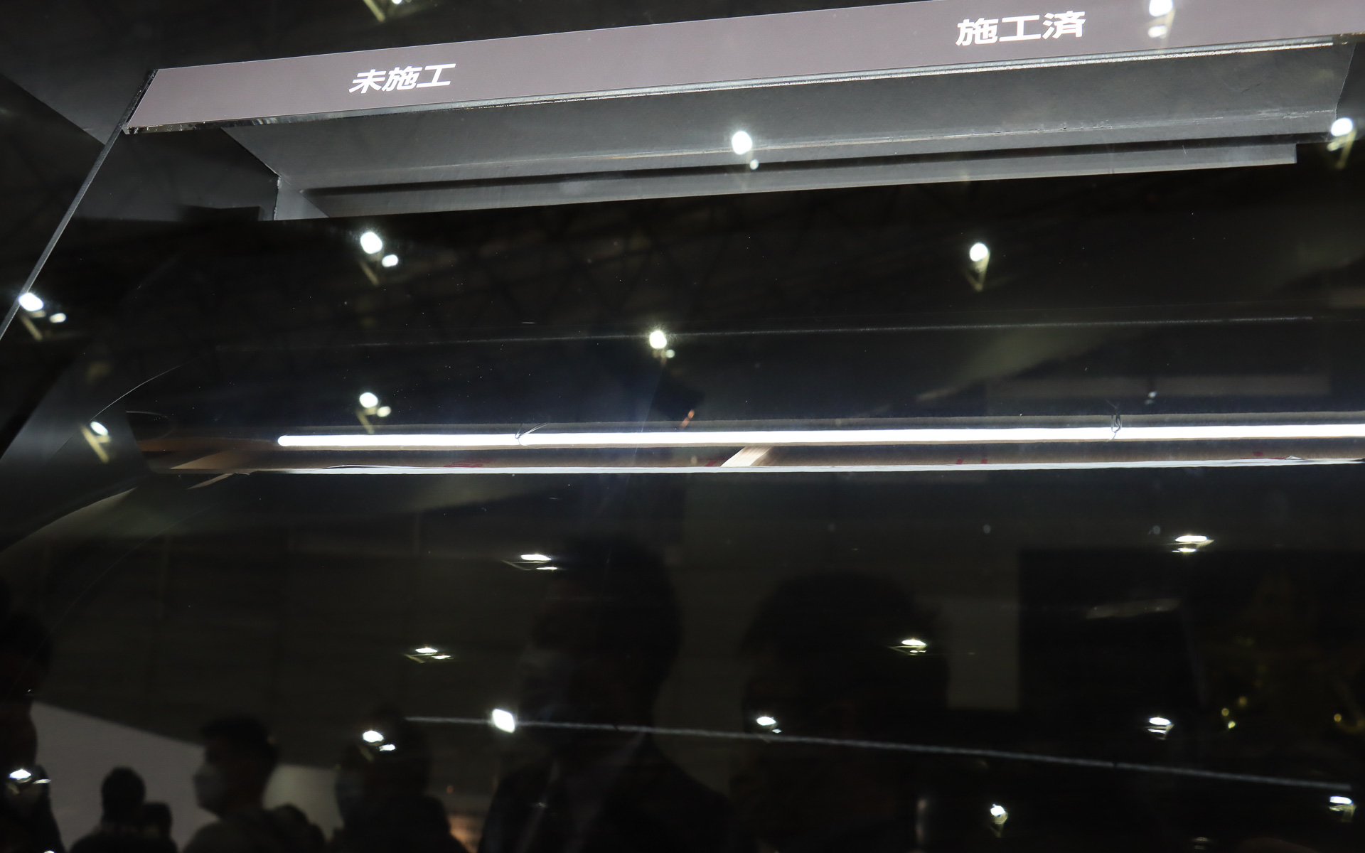 G'ZOX ハイモース コート ザ・グロウは親水系ガラス状被膜を特長とする。施工することで“新車時を超える”という深い艶を生み出し、適切なケアを続けることで光沢を5年間に渡って維持するという