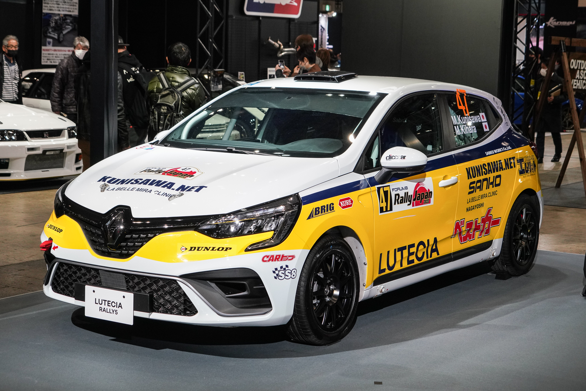 ラリージャパンに参戦した競技車両の「ルーテシア RALLY5」