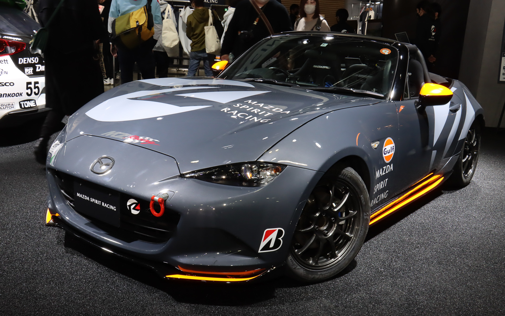 「ロードスター NR-A パーティレースIII仕様」