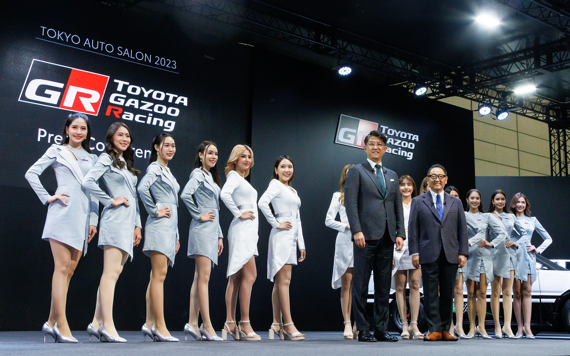 フォトセッションではタイプリティも登場