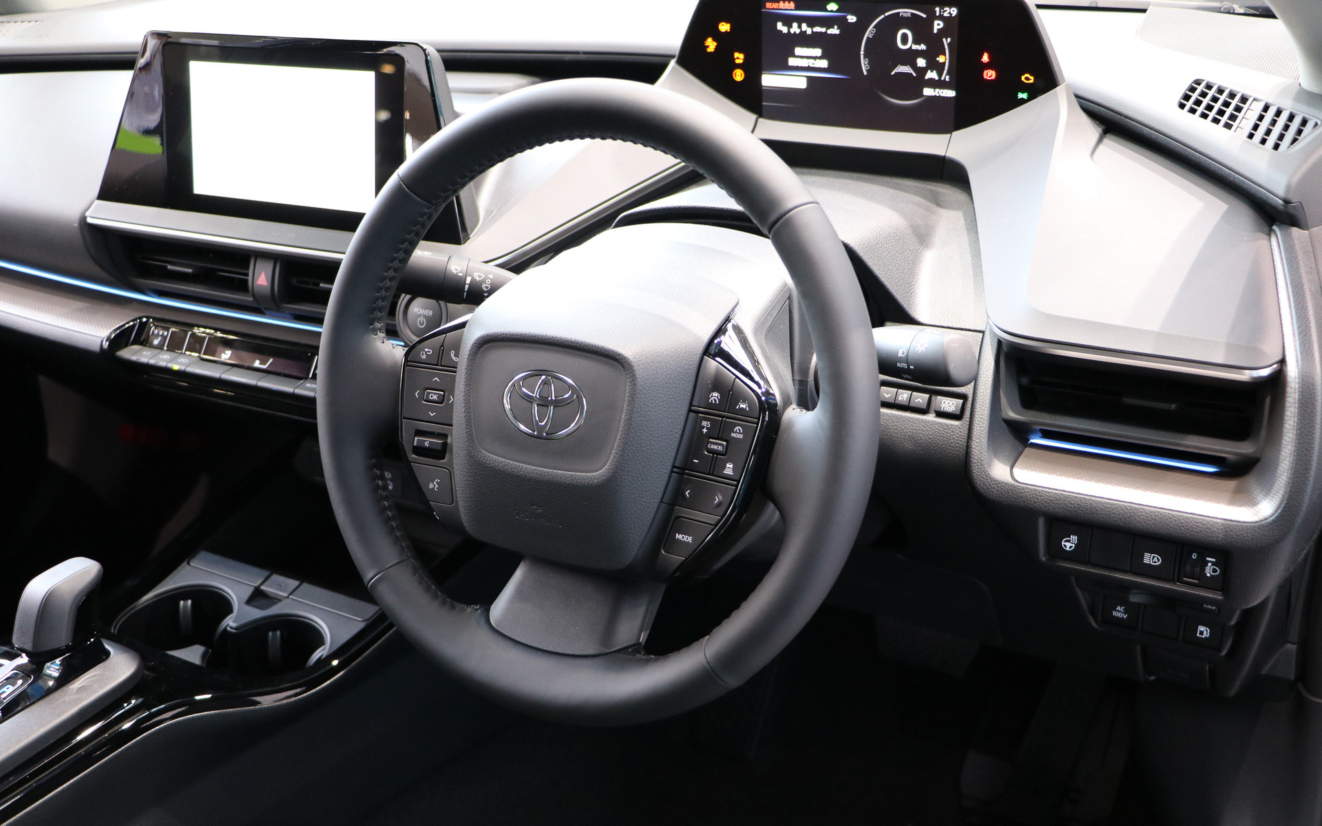 冬の寒い朝に重宝するステアリングヒーター。オーナーが寒いエリアに引っ越した場合でも、あとからでも追加できるのはありがたい仕組み