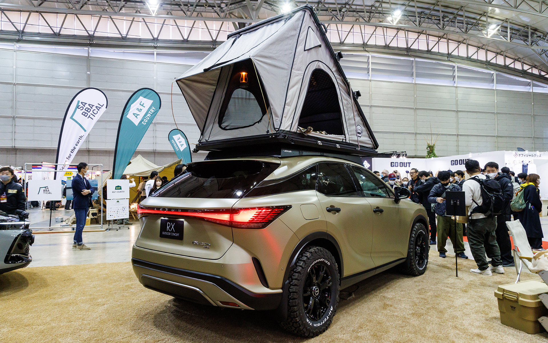 ボディカラーは表土などの意味を持つ「レゴリス」