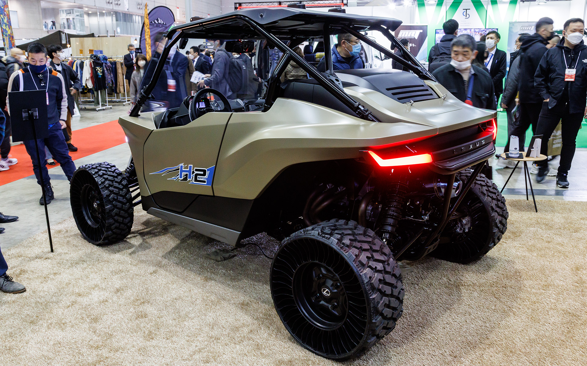 ボディカラーはEXと同じくレゴリス