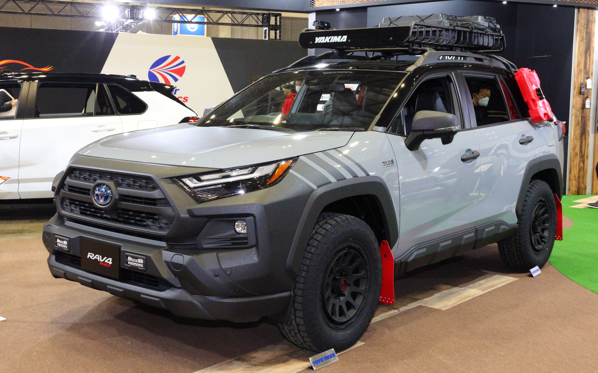 RAV4 PHEV-OFFROAD Package